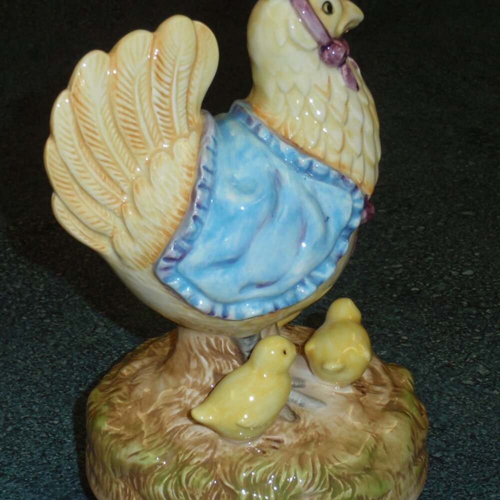 Beatrix Potter Roating Music Box "Sally Henny Penny" Chicken Christmas Gift! - Picture 8 of 9